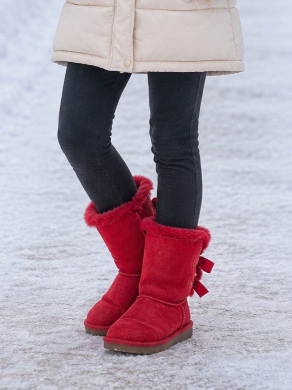 UGG Kids Bailey Bow II Red Sheepskin Boots Youth US 2 EU 33.5 Winter Shoes
